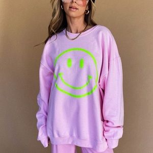 LALA ORIGINAL DESIGN: The World Needs Your Magic Pullover in Bubblegum